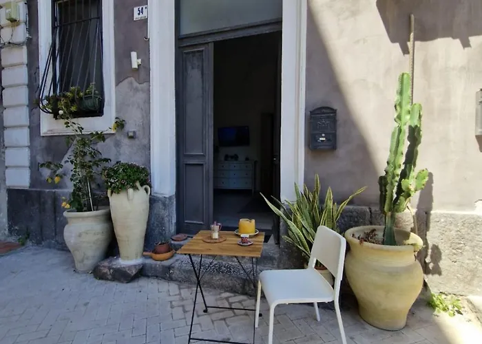 Elvira Home